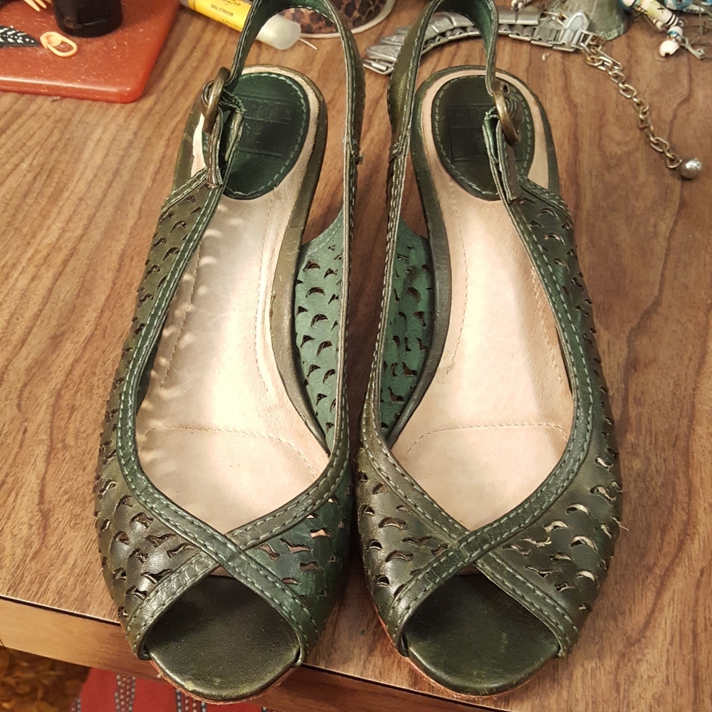 Frye maybe cut sling